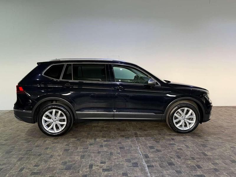 Deep black perleffekt Gebraucht 2018 VW Tiguan Allspace Highline SUV | 18.890 € (Fairer Preis) - Bild 1/3