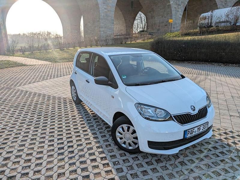 Gebraucht Skoda Citigo Active 60 PS (44 kW) 2018 Weiß Kleinwagen