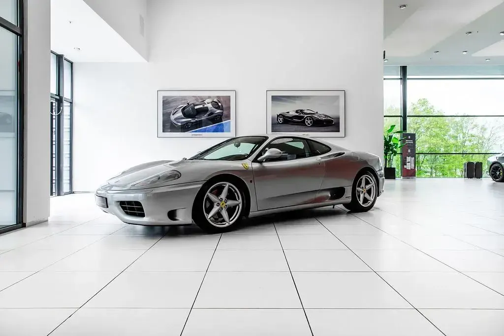 Second-hand Ferrari 360 400 CP (294 kW) 2001 Argintiu