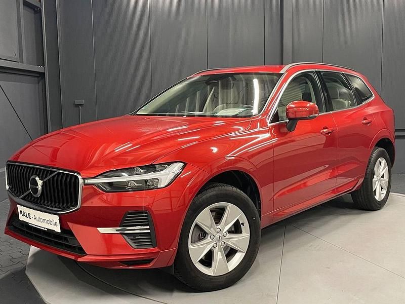 Rot Gebraucht 2022 Volvo XC60 Momentum SUV | 35.480 € (Fairer Preis) - Bild 1/4