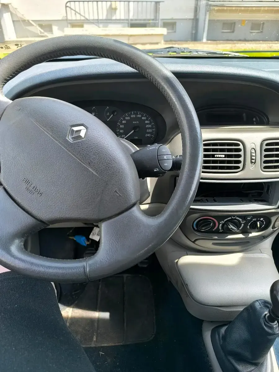 Brugt Renault Mégane 1999 Blå Hatchback