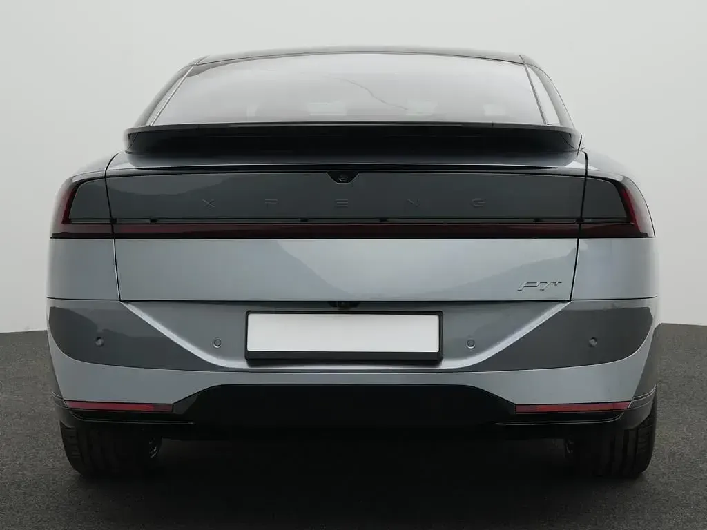 Gebraucht XPENG P7 230 kW (313 PS) 2026 Grau Limousine