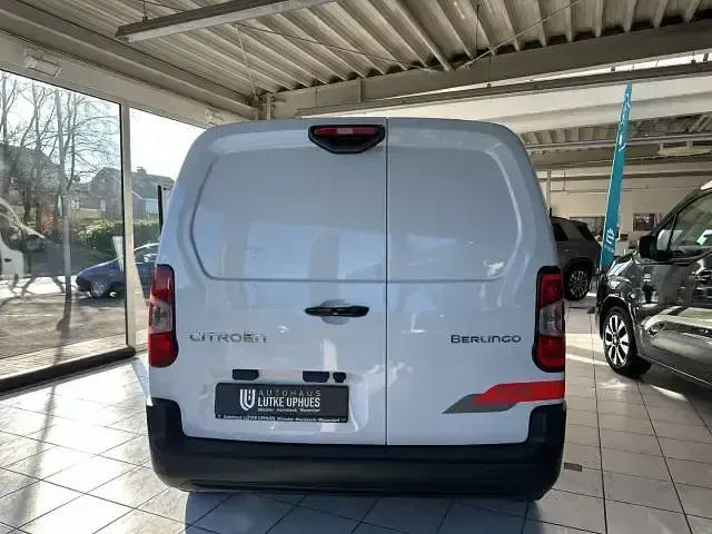 Neu Citroën Berlingo XTR 102 PS (75 kW) 2026 Andere Van / Kleinbus