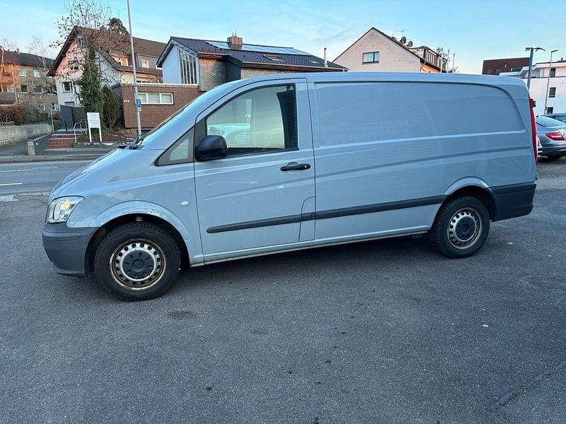 Gebraucht Mercedes Vito 136 PS (100 kW) 2014 Grau Van