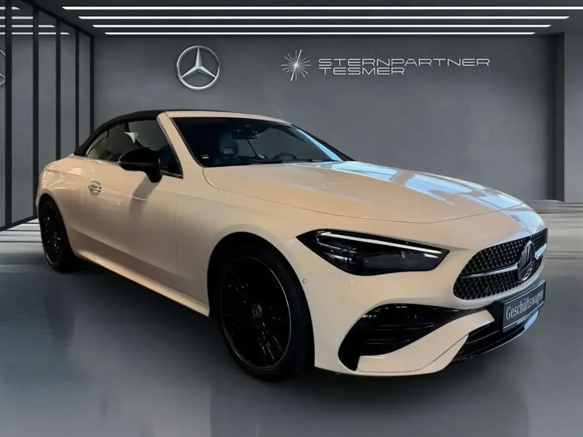 Gebraucht Mercedes CLE220 AMG 197 PS (144 kW) 2026 Weiß Cabrio