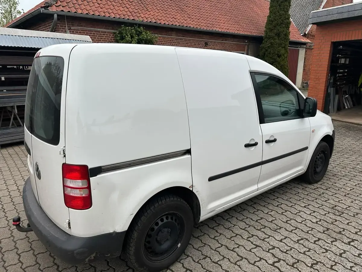 Gebraucht VW Caddy 102 PS (75 kW) 2013 Weiß Van / Kleinbus