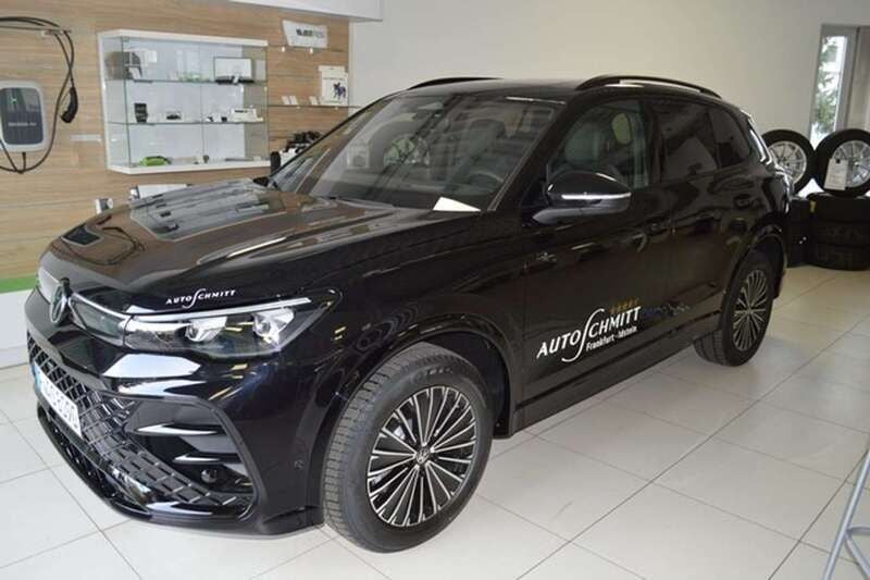 Schwarz Gebraucht 2024 VW Tiguan R-line SUV | 49.980 € (Guter Preis) - Bild 1/4