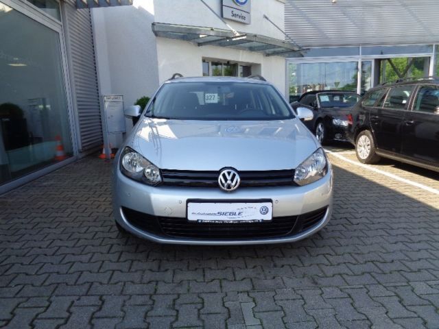 Gebraucht VW Golf VI 105 PS (77 kW) 2012 Silber metallic Kleinwagen