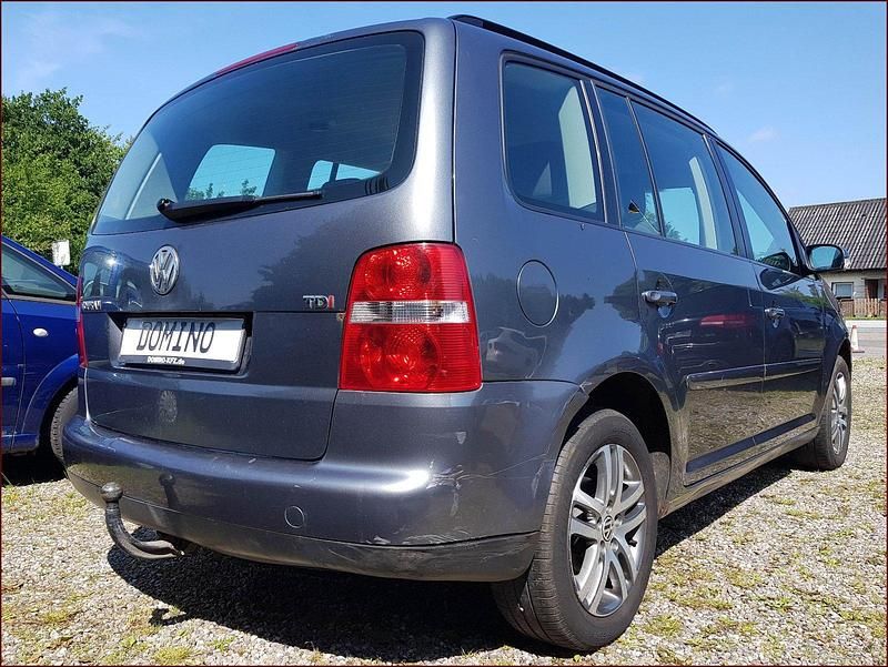 Gebraucht VW Touran 101 PS (74 kW) 2004 Grau Van / Kleinbus