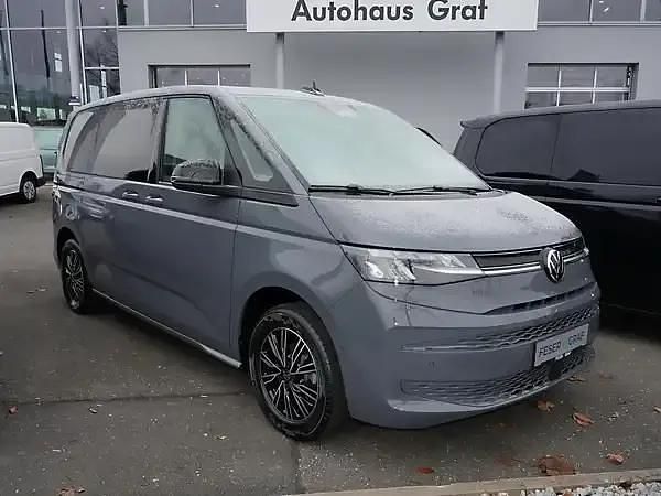 Nouă VW Multivan 150 CP (110 kW) 2026 Gri Monovolum