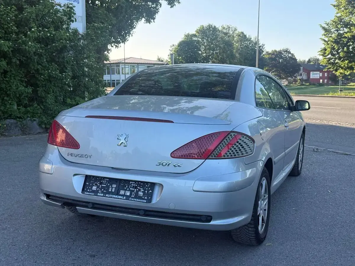 Gebraucht Peugeot 307 CC Filou 109 PS (80 kW) 2005 Grau Cabrio