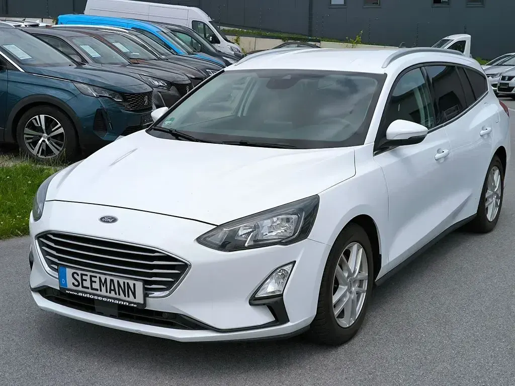 Gebraucht Ford Focus Cool & Connect 95 PS (69 kW) 2021 Weiß Limousine