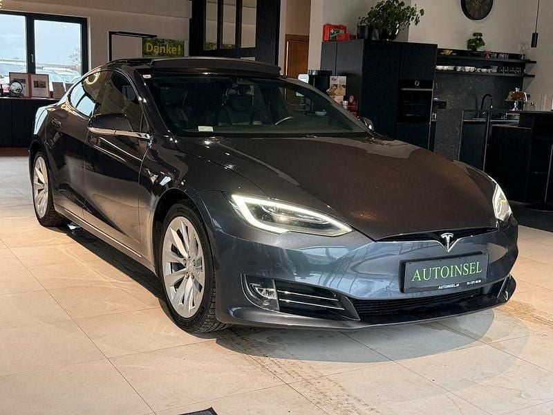 Second-hand Tesla Model S 241 kW (328 CP) 2019 Gri Hatchback