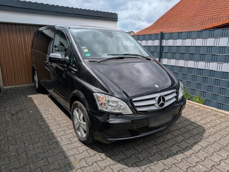 Schwarz Gebraucht 2014 Mercedes Viano Van / Kleinbus | 24.800 € (Guter Preis) - Bild 1/4