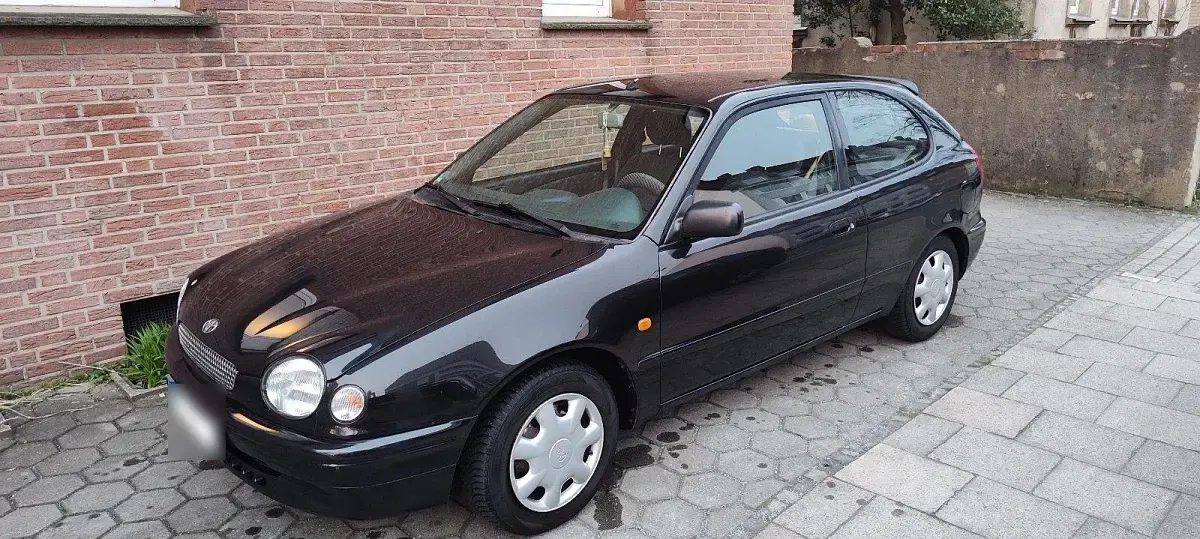 Gebraucht Toyota Corolla 86 PS (63 kW) 1999 Schwarz Kleinwagen