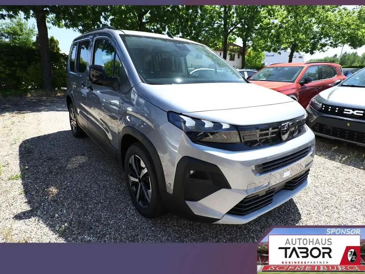 Neu Peugeot Rifter GT 131 PS (96 kW) 2025 Grau Van / Kleinbus