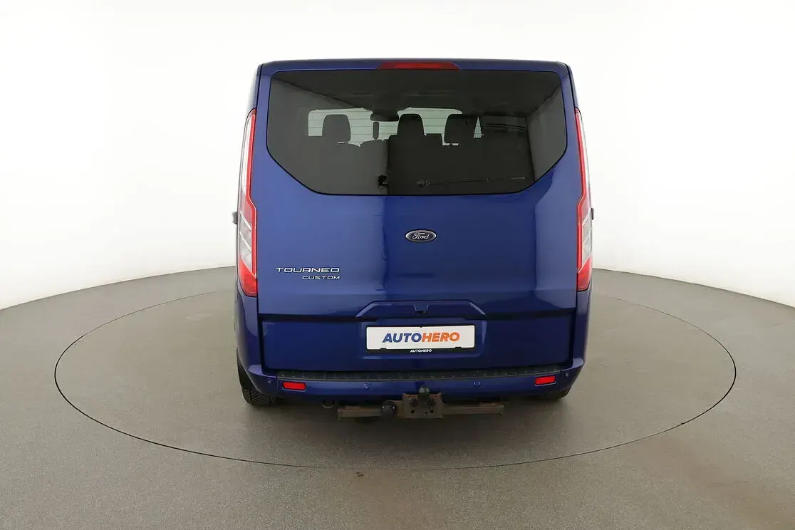 Gebraucht Ford Tourneo Custom 131 PS (96 kW) 2018 Blau Van