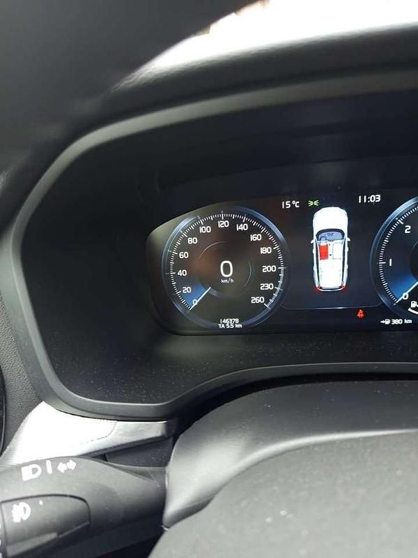 Gebraucht Volvo V60 150 PS (110 kW) 2020 Grau Kombi