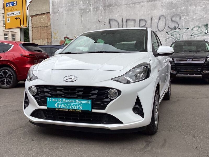 Weiß Gebraucht 2021 Hyundai i10 Select Kleinwagen | 10.999 € (Guter Preis) - Bild 1/4