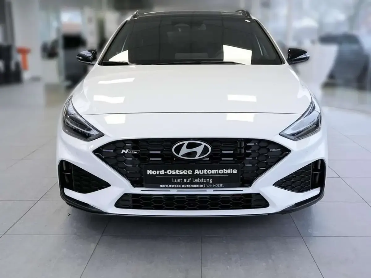 Gebraucht Hyundai i30 N Line 140 PS (102 kW) 2026 Atlas white Kombi