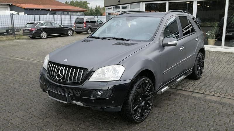 Gebraucht Mercedes ML350 272 PS (200 kW) 2006 Schwarz SUV