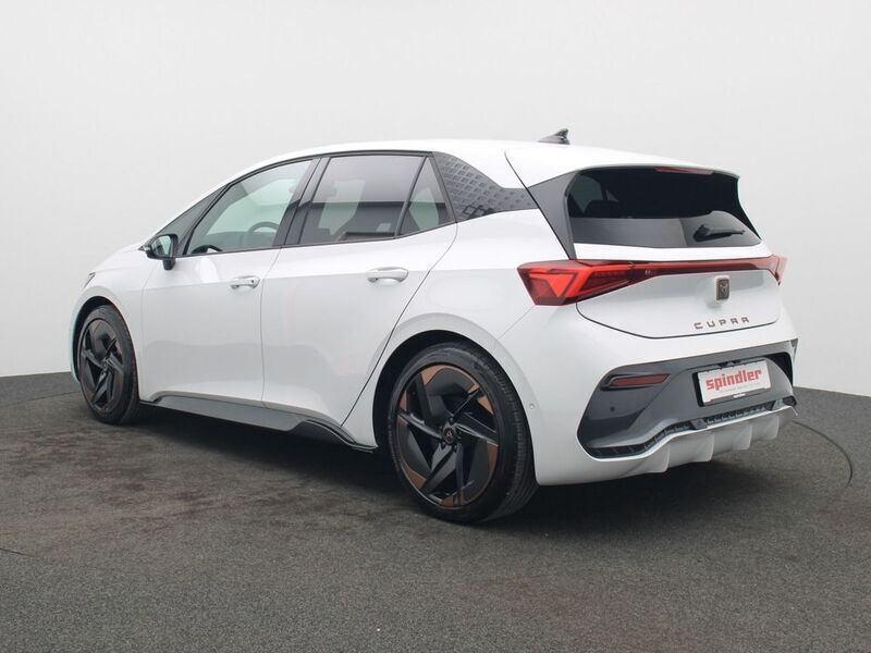 Gebraucht Cupra Born 170 kW (232 PS) 2024 Eisweiß Kleinwagen