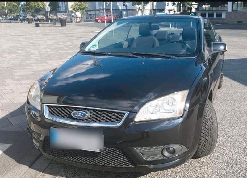Schwarz Gebraucht 2007 Ford Focus Cabriolet Trend Cabrio | 2.300 € (Fairer Preis) - Bild 1/4