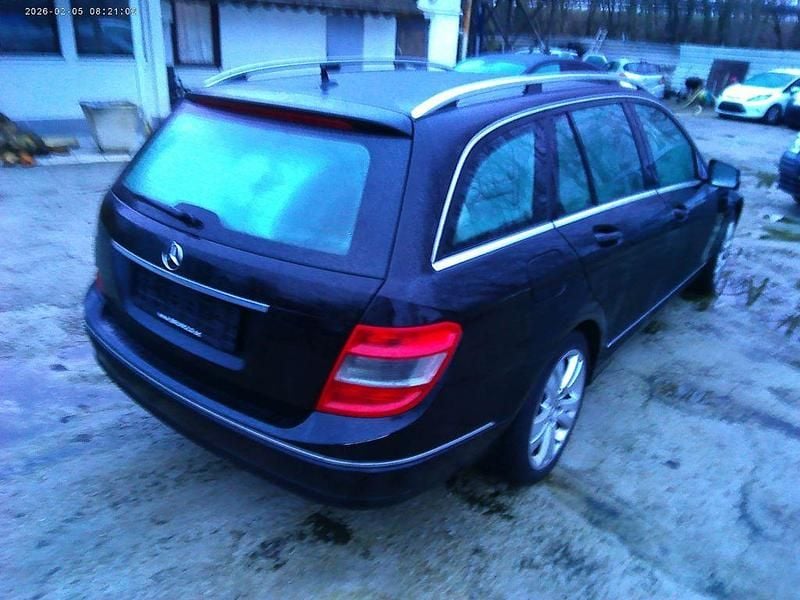 Gebraucht Mercedes C200 Avantgarde 136 PS (100 kW) 2008 Schwarz Limousine