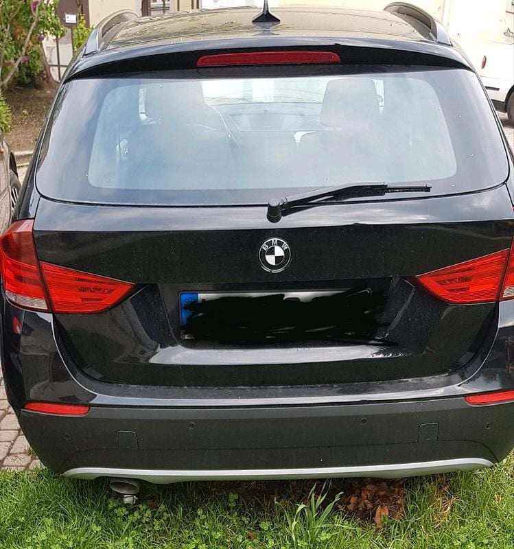 Gebraucht BMW X1 148 PS (108 kW) 2010 Schwarz SUV