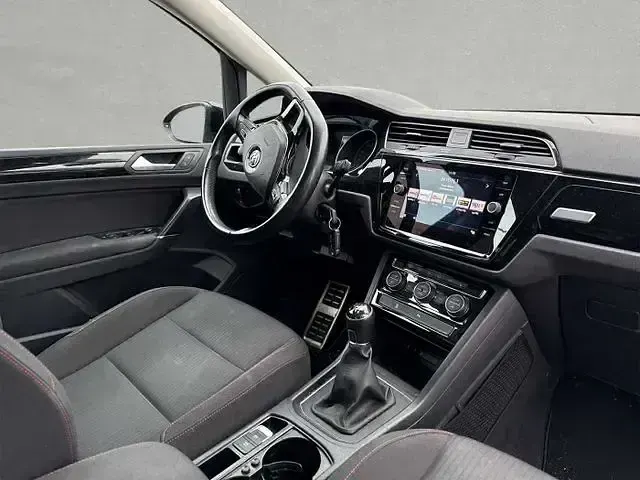 Gebraucht VW Touran Sound 150 PS (110 kW) 2018 Schwarz Van / Kleinbus