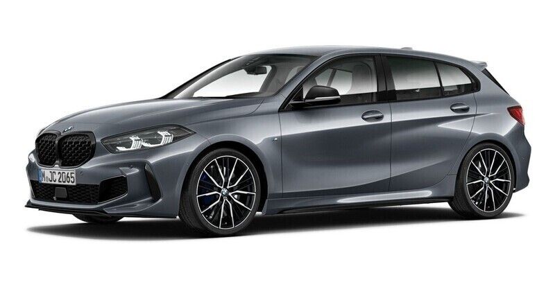 Grau Gebraucht 2022 BMW M135 Comfort Edition Kleinwagen | 38.380 € (Etwas zu teuer) - Bild 1/4