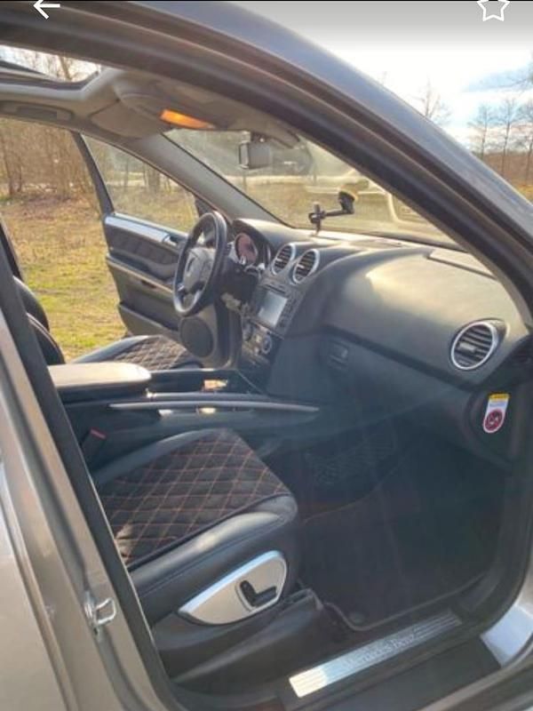 Gebraucht Mercedes ML500 306 PS (225 kW) 2007 Silber SUV