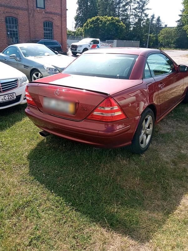 Gebraucht Mercedes 230 197 PS (144 kW) 2001 Rot Cabrio
