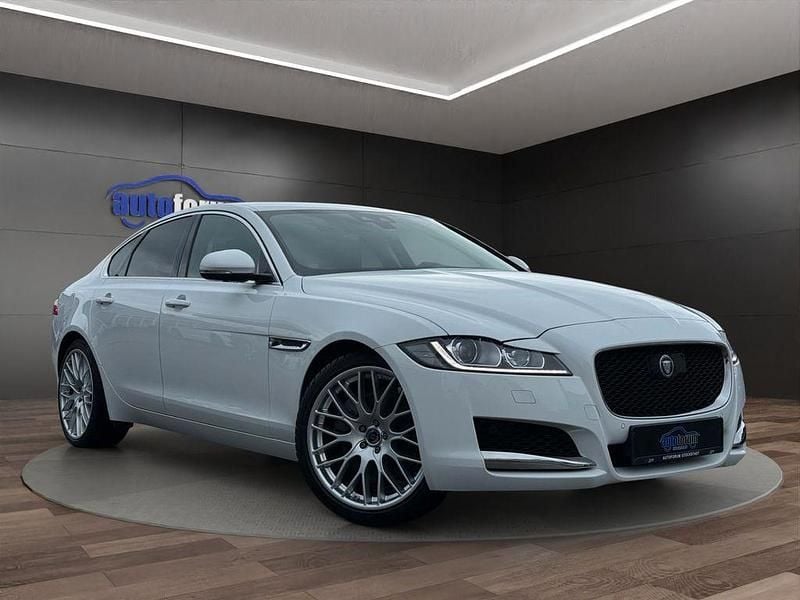 Gebraucht Jaguar XF Prestige 300 PS (220 kW) 2017 Weiß Limousine