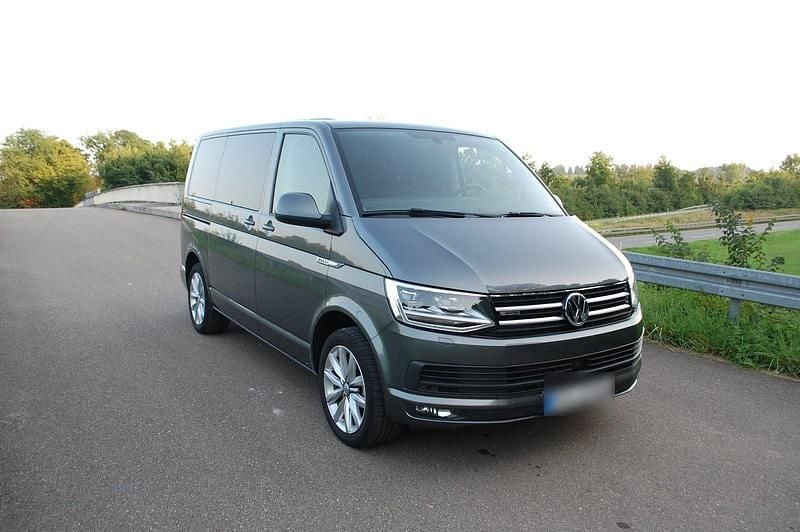 Grau Gebraucht 2016 VW T6 Van | 30.999 € (Fairer Preis) - Bild 1/4