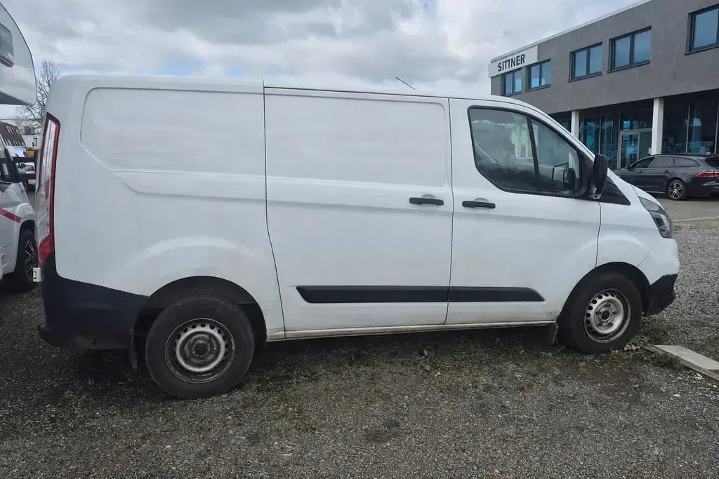 Second-hand Ford Transit Custom 105 CP (77 kW) 2021 Alb Berlinǎ