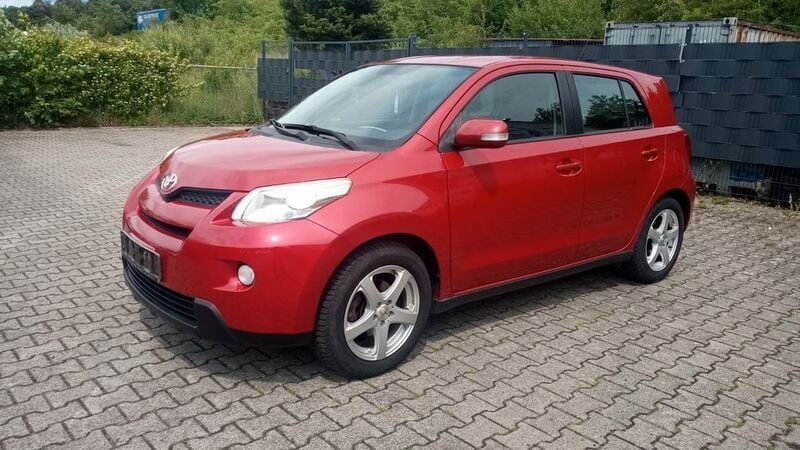 Rot Gebraucht 2009 Toyota Urban Cruiser SUV | 3.990 € (Guter Preis) - Bild 1/4