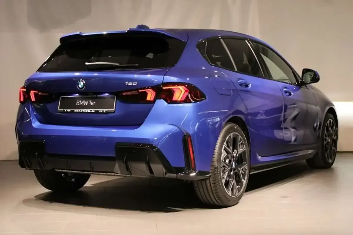 Neu BMW 120 M Sport 170 PS (125 kW) 2026 M portimao blau metallic Kleinwagen