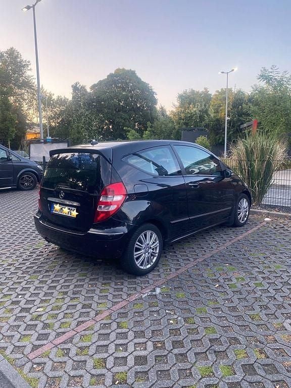 Schwarz Gebraucht 2005 Mercedes A170 Kleinwagen | 2.500 € (Etwas zu teuer) - Bild 1/4