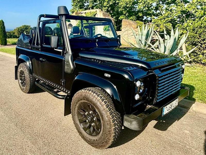 Schwarz Gebraucht 2013 Land Rover Defender SUV | 59.000 € - Bild 1/4