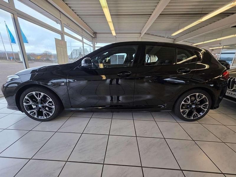 Gebraucht BMW 120 Performance 170 PS (125 kW) 2024 Schwarz Kleinwagen