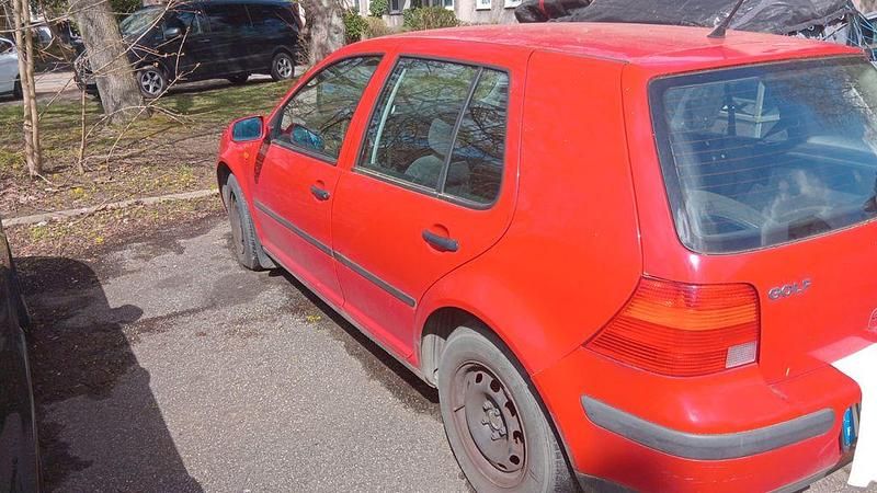 Gebraucht VW Golf IV Comfortline 75 PS (55 kW) 2001 Rot Limousine