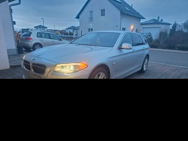 Gebraucht BMW 525 218 PS (160 kW) 2013 Grau Kombi