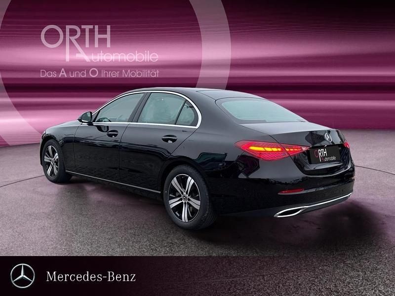 Gebraucht Mercedes C180 Avantgarde 170 PS (125 kW) 2024 Schwarz Limousine