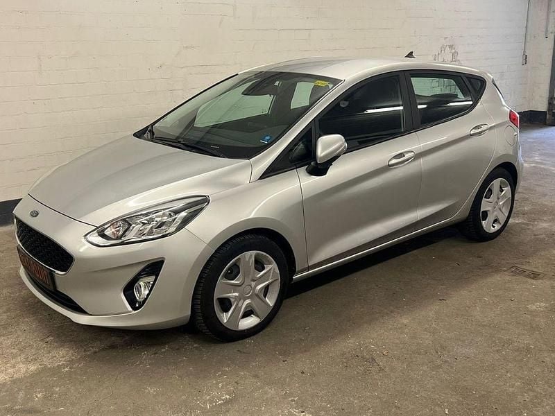 Silber Gebraucht 2020 Ford Fiesta Cool & Connect Limousine | 11.900 € (Fairer Preis) - Bild 1/4