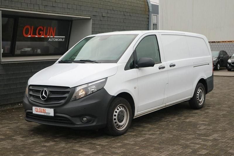 Second-hand Mercedes Vito 136 CP (100 kW) 2019 Alb Van