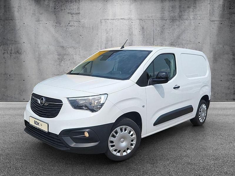 Gebraucht Opel Combo Edition 131 PS (96 kW) 2022 Weiß Van / Kleinbus