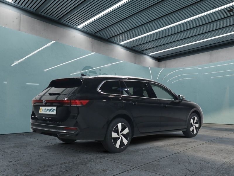 Gebraucht VW Passat 150 PS (110 kW) 2025 Schwarz Van / Kleinbus