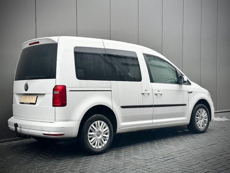 Gebraucht VW Caddy Trendline 110 PS (80 kW) 2019 Weiß Van / Kleinbus