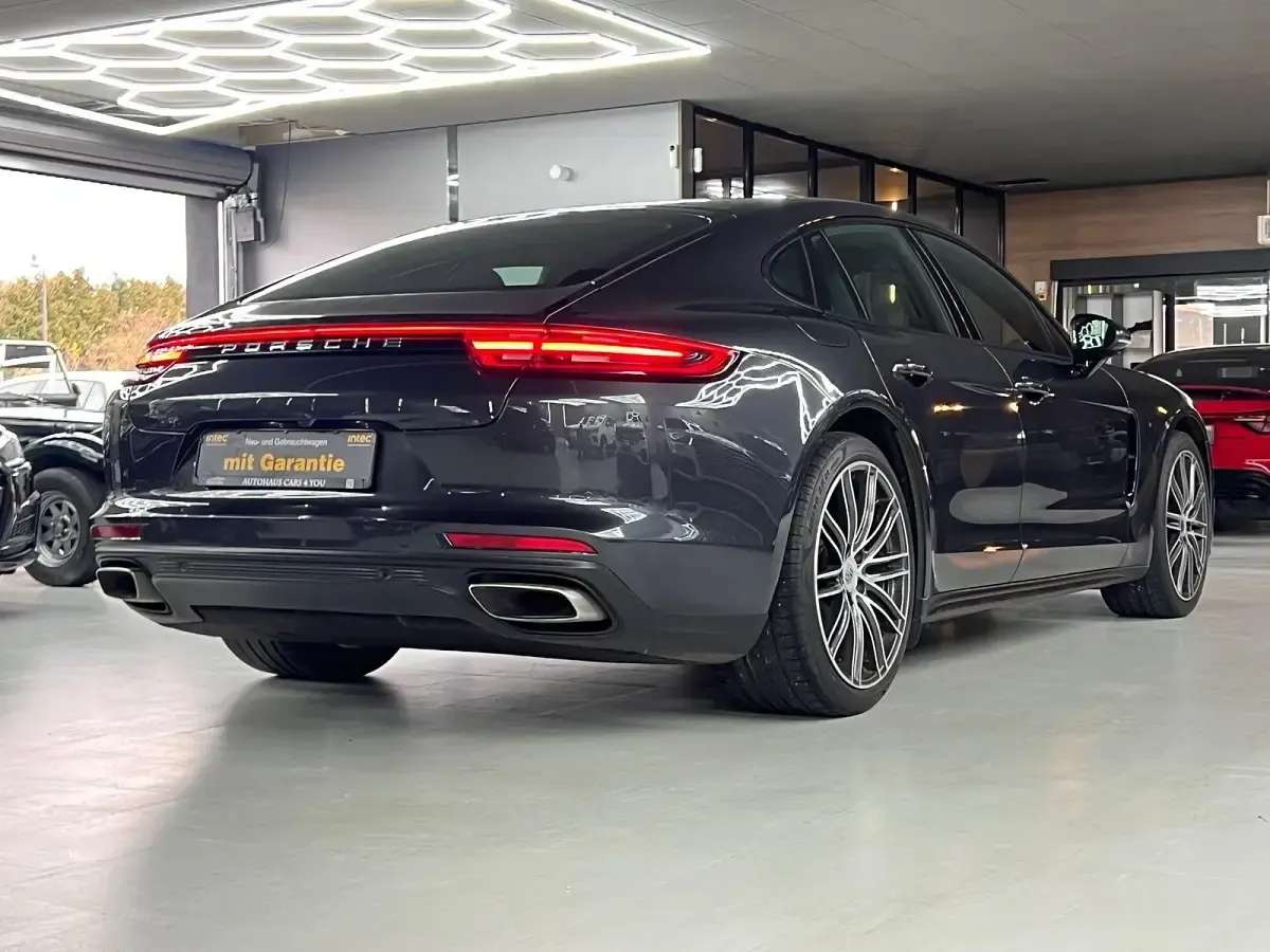 Gebraucht Porsche Panamera Turbo 330 PS (242 kW) 2018 Grau Limousine